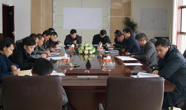 永胜煤矿贯彻落实集团公司一号文件精神 (1).JPG